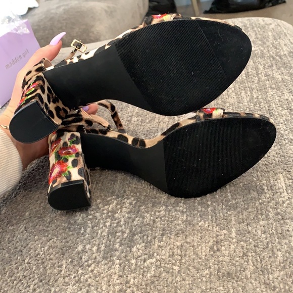 Open toe heeled-sandal - Picture 5 of 6